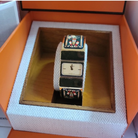 SOLD:Authentic HERMES Loquet Quartz Gold Dial Ladies Bangle Watch - Picture 2 of 9